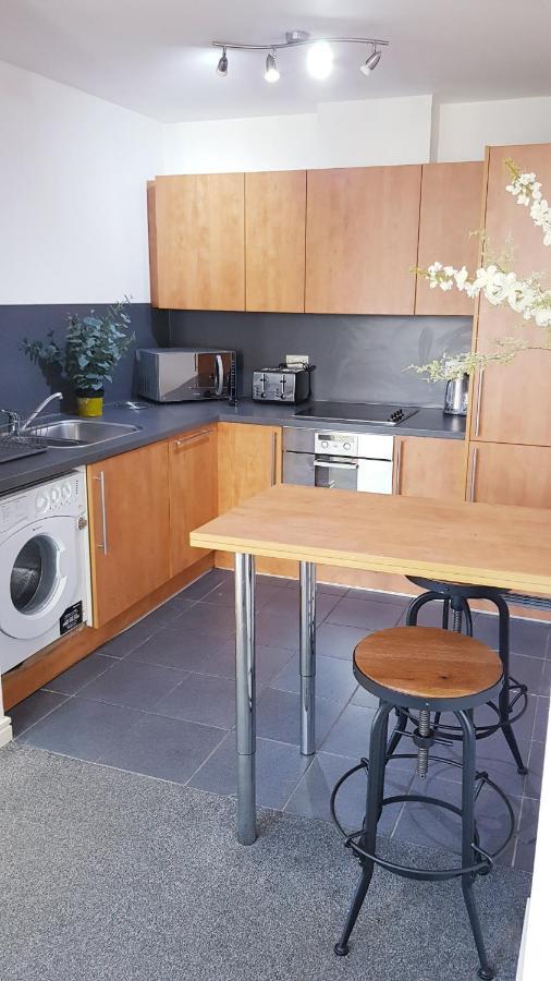 City Centre 1 Bed Apartment With Free On Site Parking With Cctv By Lets Relocations Birmingham Buitenkant foto