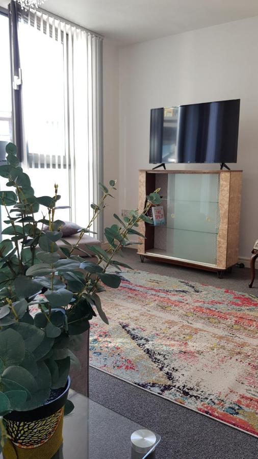 City Centre 1 Bed Apartment With Free On Site Parking With Cctv By Lets Relocations Birmingham Buitenkant foto