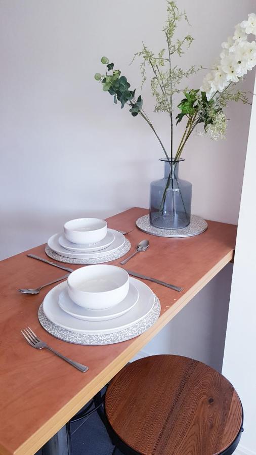 City Centre 1 Bed Apartment With Free On Site Parking With Cctv By Lets Relocations Birmingham Buitenkant foto