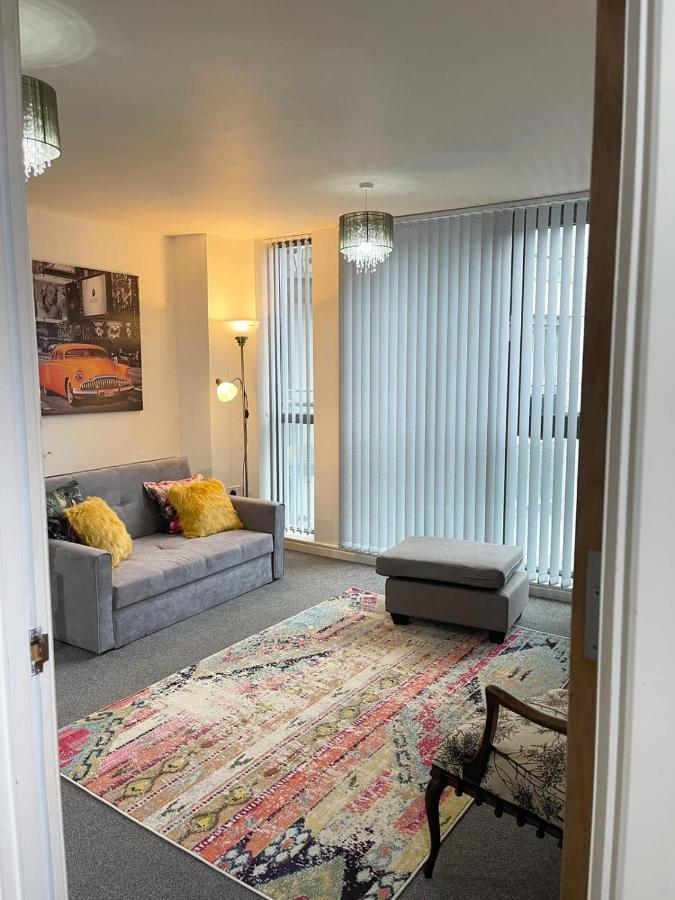 City Centre 1 Bed Apartment With Free On Site Parking With Cctv By Lets Relocations Birmingham Buitenkant foto