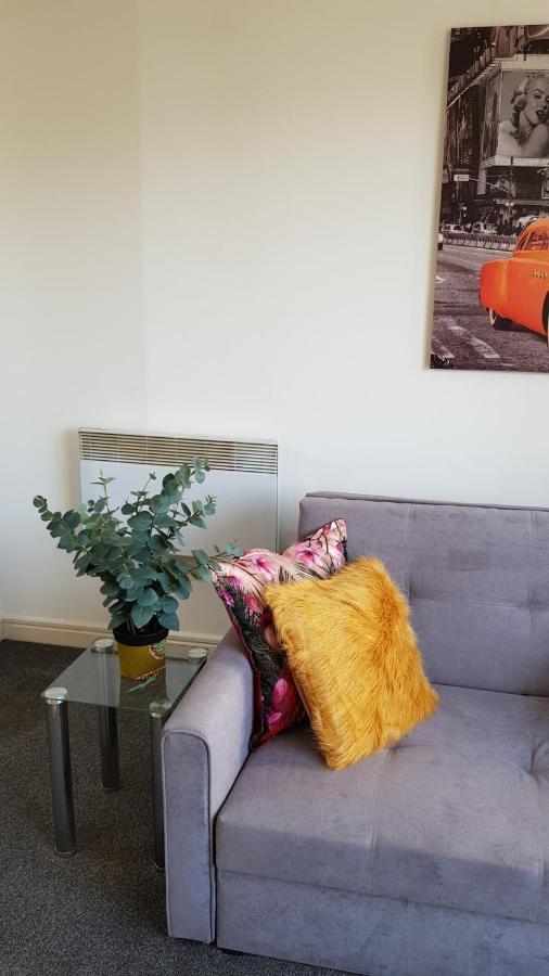 City Centre 1 Bed Apartment With Free On Site Parking With Cctv By Lets Relocations Birmingham Buitenkant foto